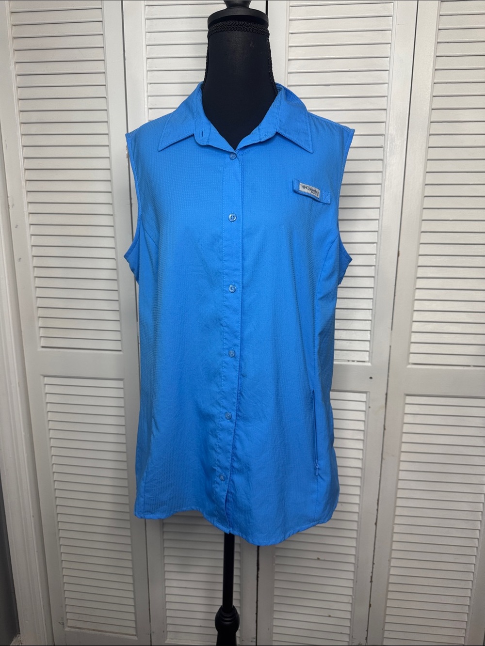 Columbia Women’s Bright Blue Sleeveless Button-Down Shirt Zipper Pockets XL/TG